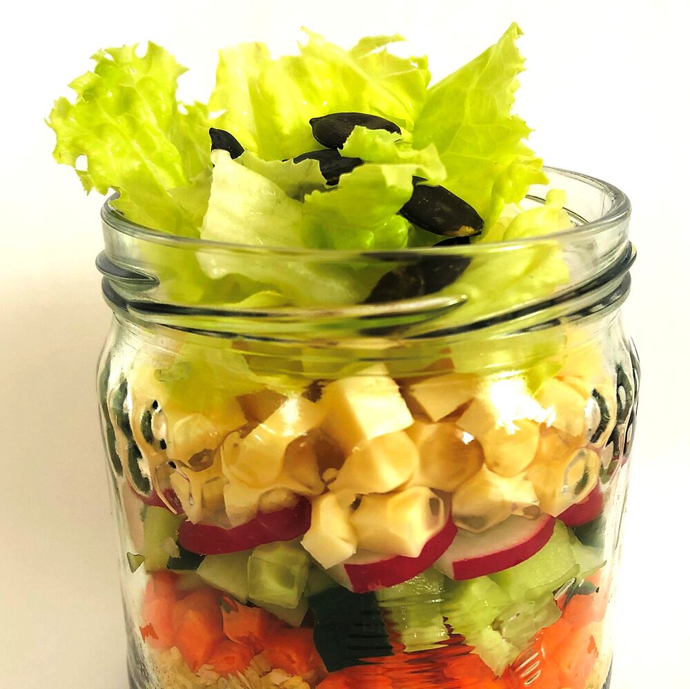 Mehr Informationen zum Thema: Schicht&shy;salat im Glas